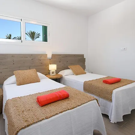 Blue Volcano-pool, Gym And Activities In Sport Center Fariones Included Puerto del Carmen (Lanzarote)