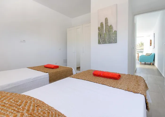 Blue Volcano - Pool&gym In Sport Center Fariones Included By Lanzarote * Puerto del Carmen (Lanzarote)